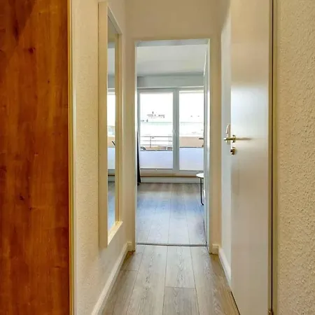 Grosse 8 Im Haus Seeluft Mit Drei Balkonen Und Meerblick *