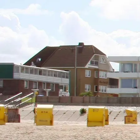 Grosse 8 Im Haus Seeluft Mit Drei Balkonen Und Meerblick