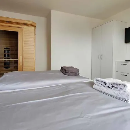 Grosse 8 Im Haus Seeluft Mit Drei Balkonen Und Meerblick アパート *